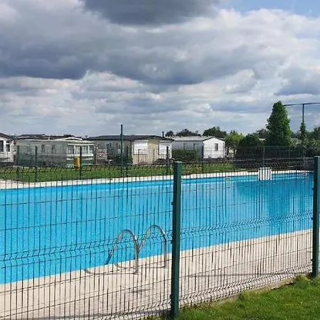 אתר קמפינג Tiny - New Vennepark Wenduine *